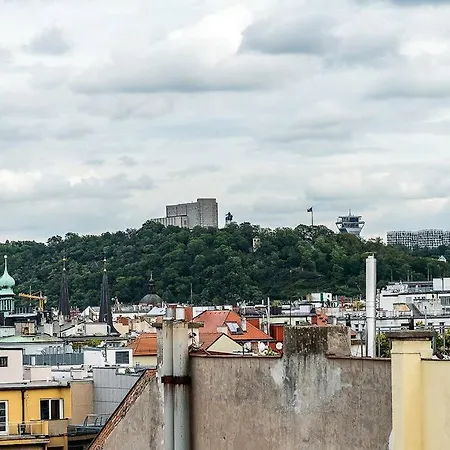 Floor Industrial With A River View Appartement Prague