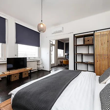 Floor Industrial With A River View Apartman *